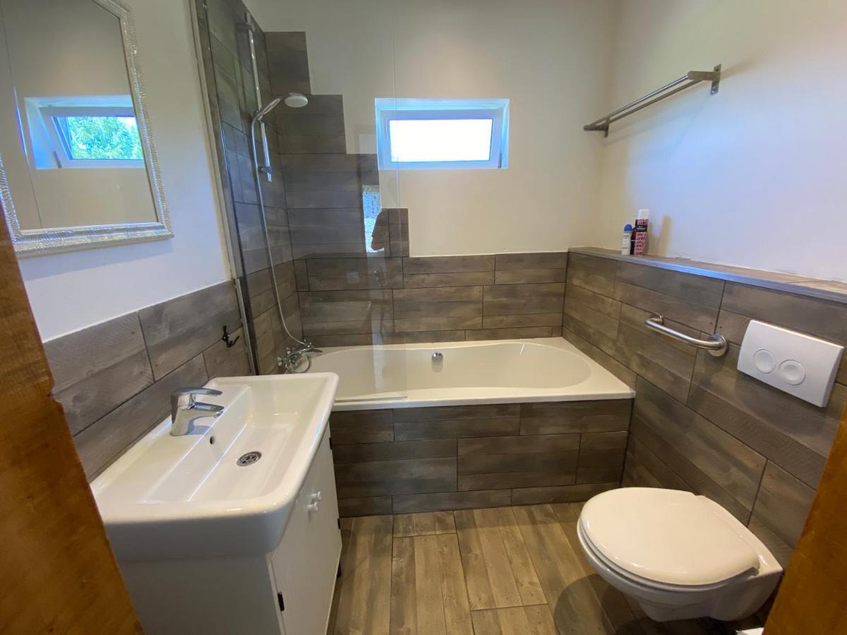 Landelijk En Toch Centraal, Eigen Keuken En Veel Privacy Bleiswijk Exterior foto